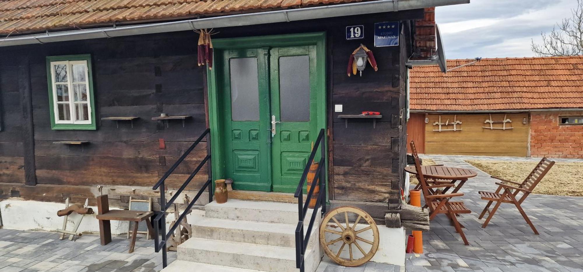 Holiday Home Hizica V Plavem Trnacu Gornja Stubica Exteriör bild